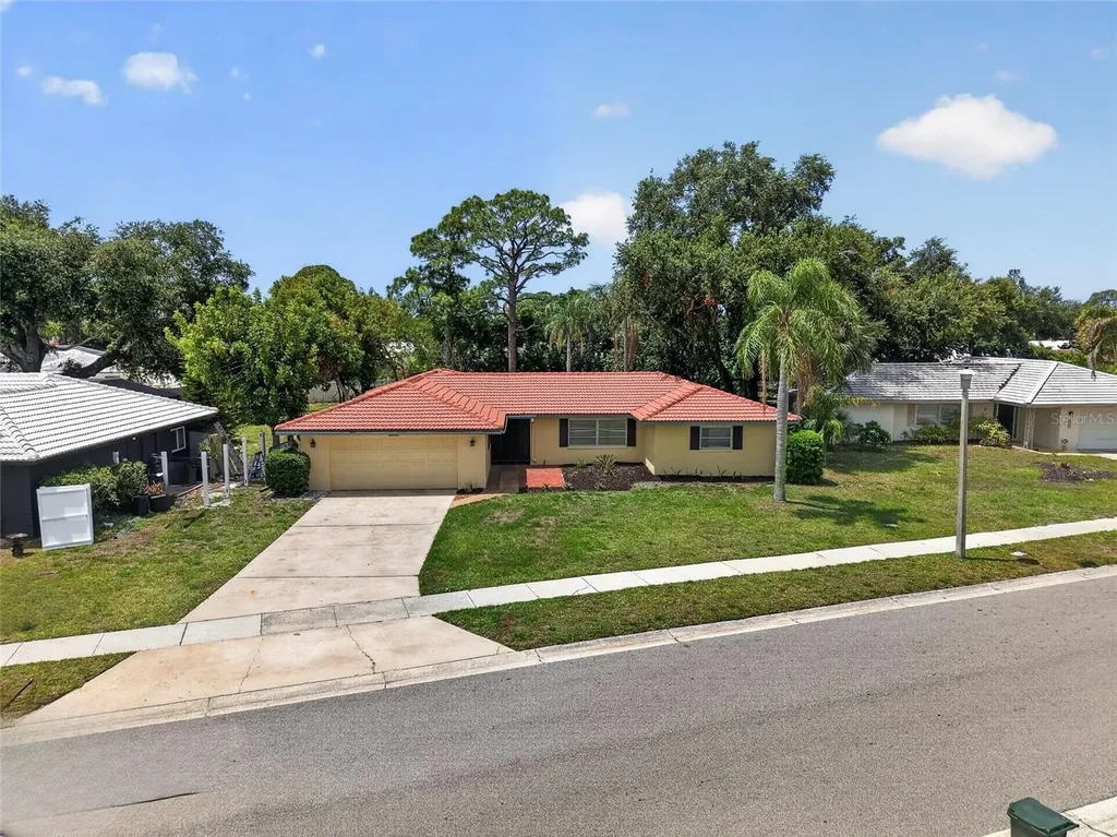 2508 Cardwell Way Sarasota FL 34231