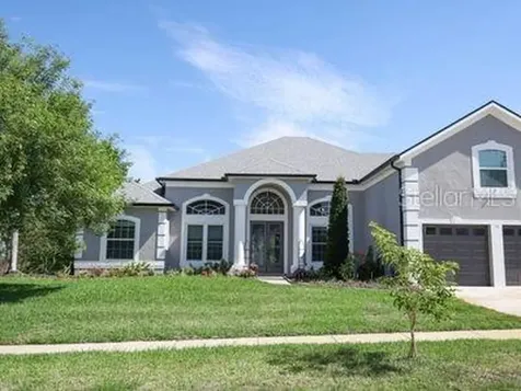 16 Oakland Pointe Circle Oakland FL 34760
