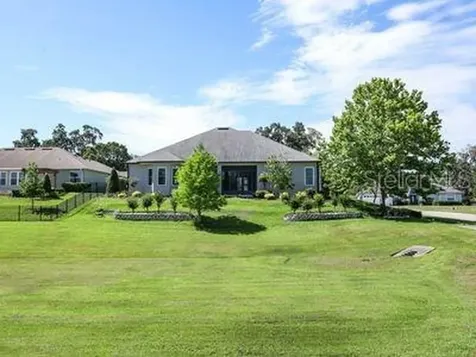 16 Oakland Pointe Circle Oakland FL 34760