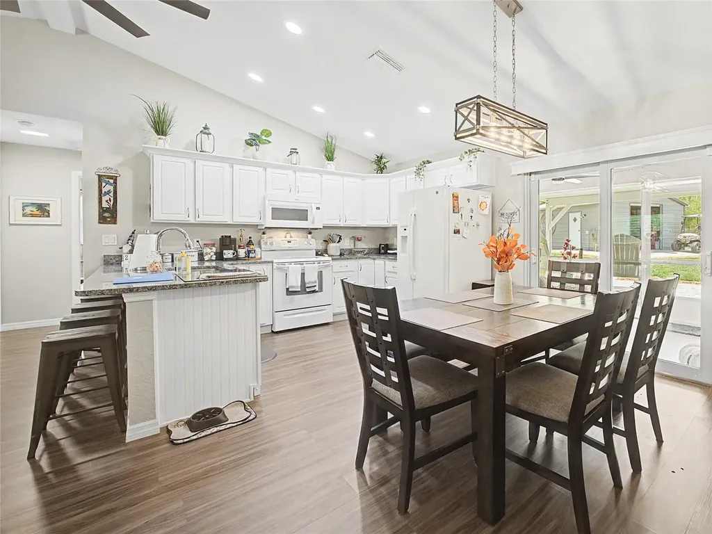 12368 SW 81st Street Dunnellon FL 34432