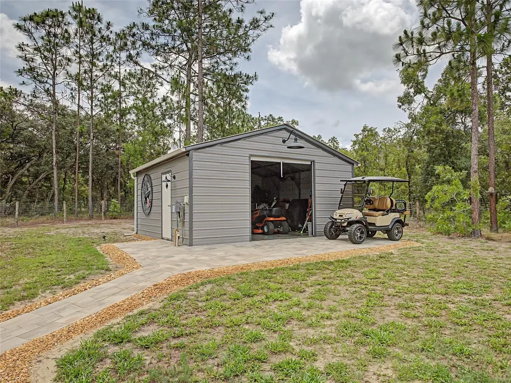12368 SW 81st Street Dunnellon FL 34432