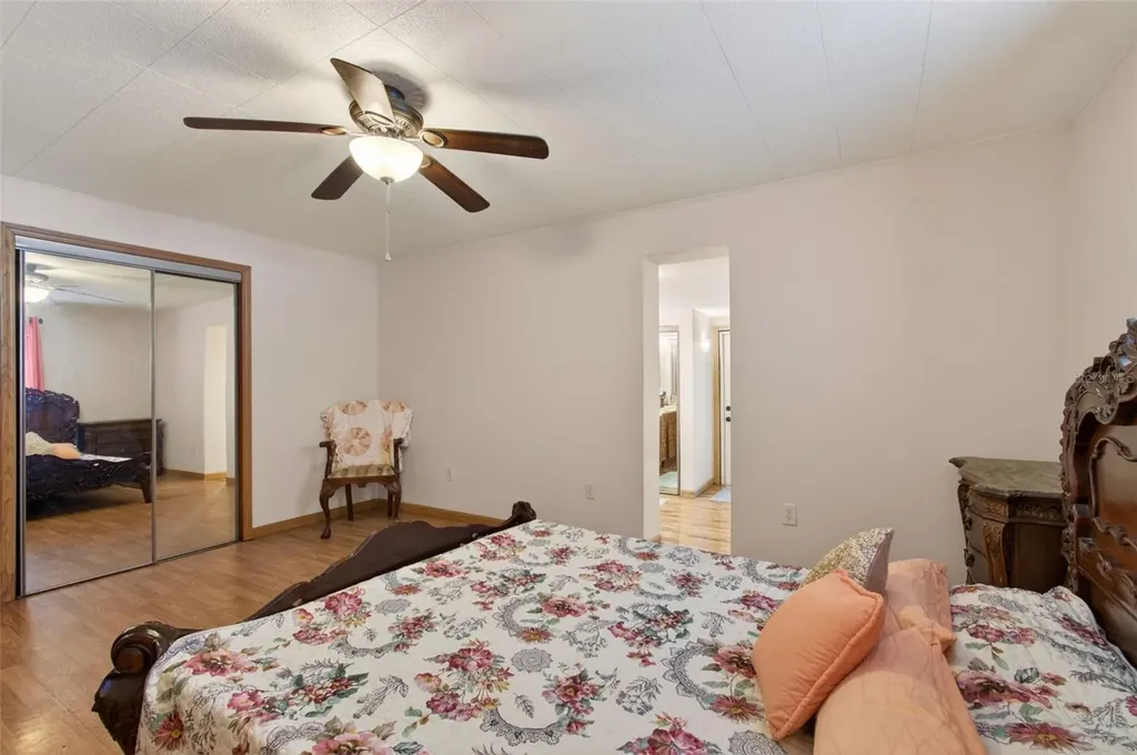 505 N State Road 21 Hawthorne FL 32640