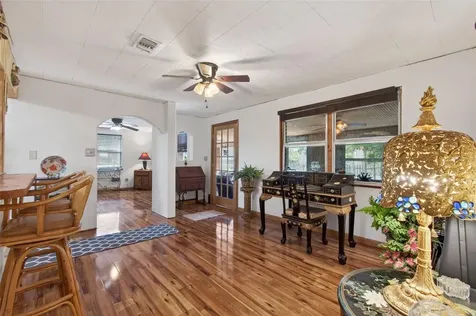 505 N State Road 21 Hawthorne FL 32640