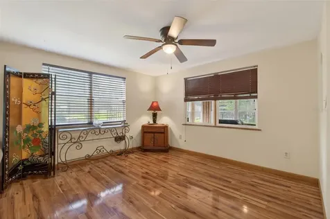505 N State Road 21 Hawthorne FL 32640