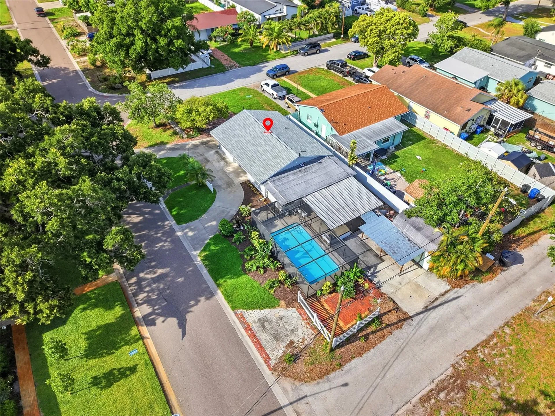 695 41st Street N St Petersburg FL 33713