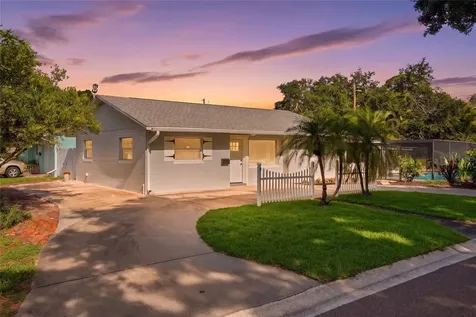 695 41st Street N St Petersburg FL 33713