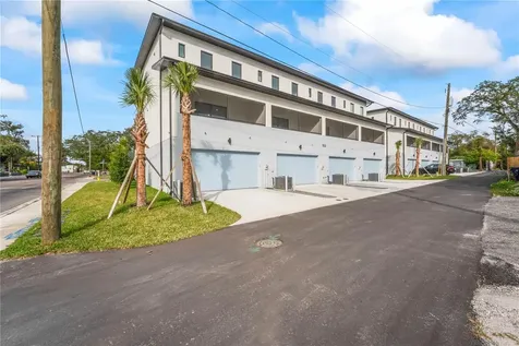 532 W Plaza Place Tampa FL 33602