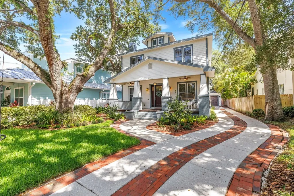 2716 W Thornton Avenue Tampa FL 33611