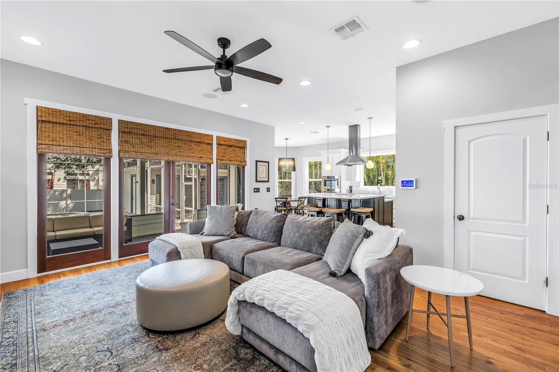 2716 W Thornton Avenue Tampa FL 33611
