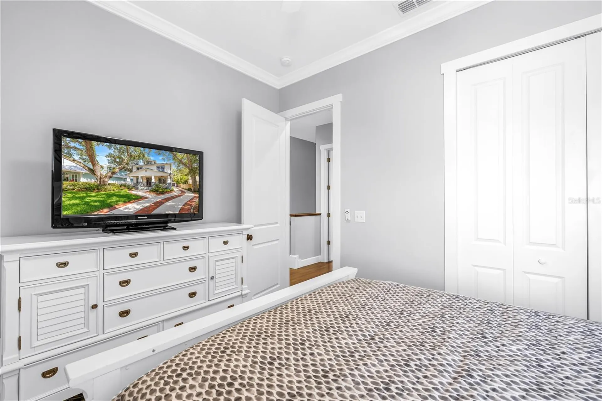 2716 W Thornton Avenue Tampa FL 33611