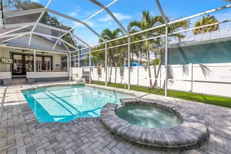 2716 W Thornton Avenue Tampa FL 33611
