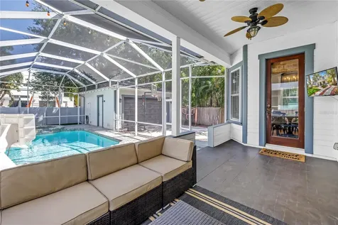 2716 W Thornton Avenue Tampa FL 33611