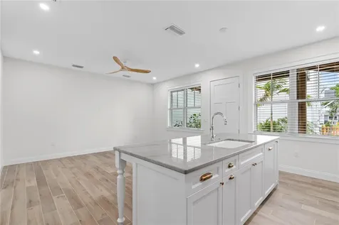 1623 31st Avenue N St Petersburg FL 33713