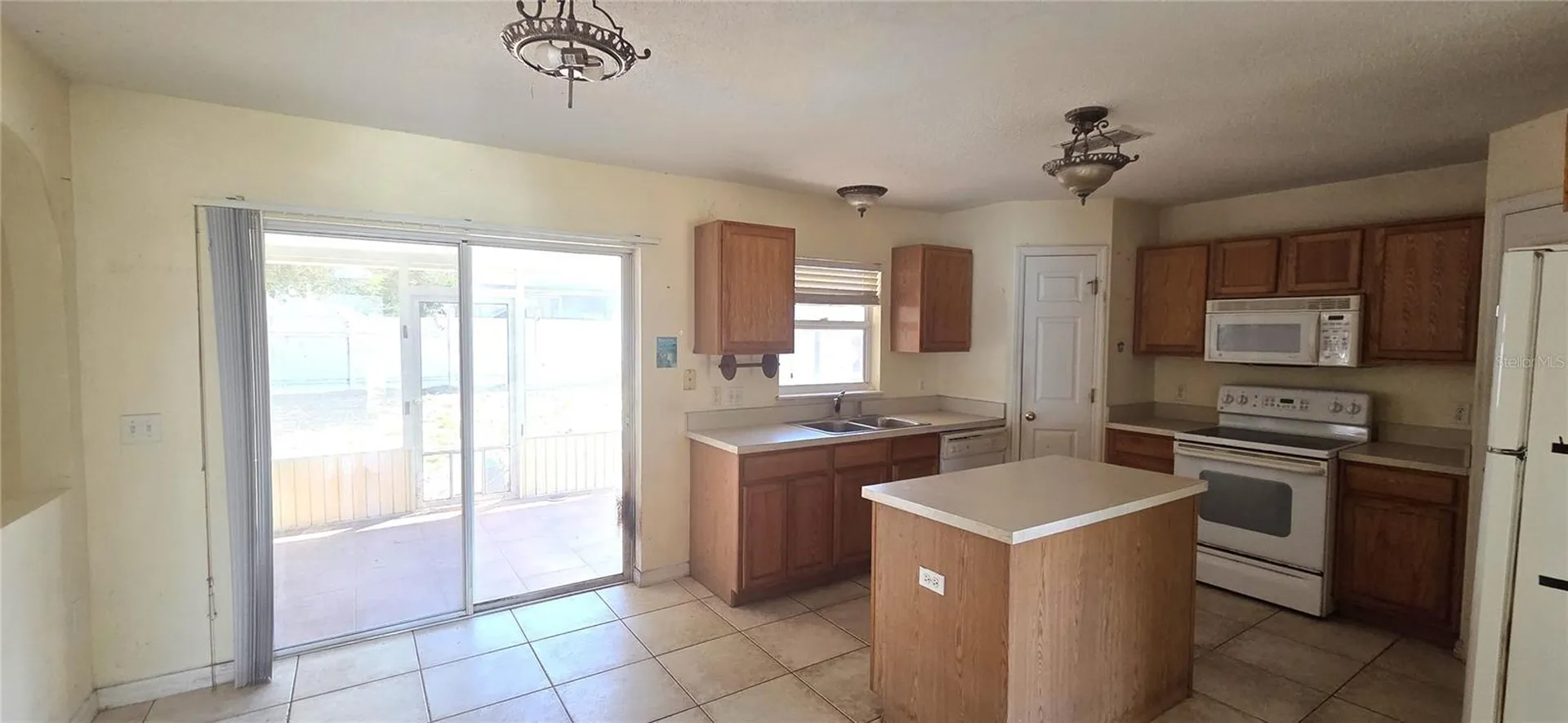 810 Dengar Avenue Haines City FL 33844