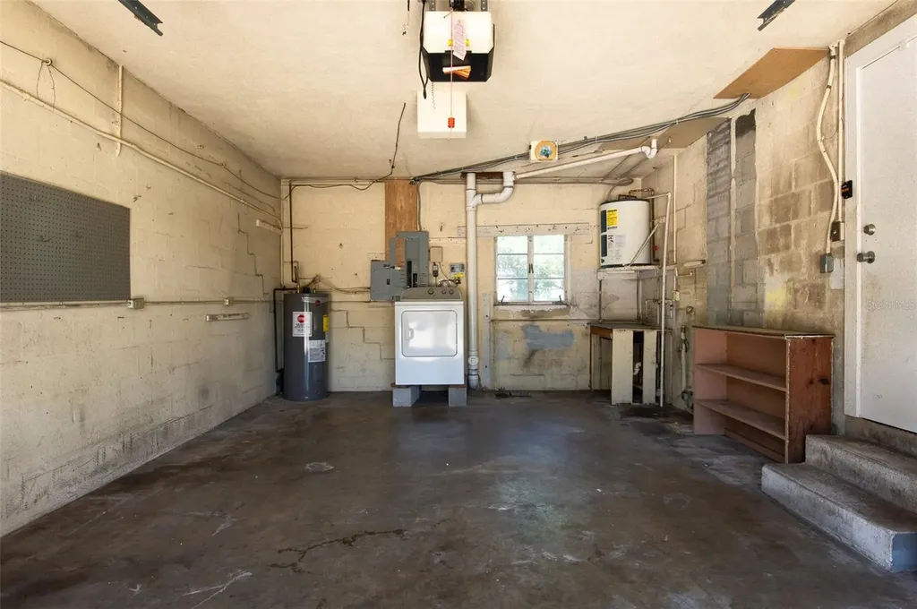 441 57th Street N St Petersburg FL 33710