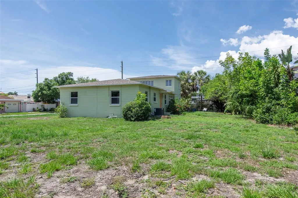 441 57th Street N St Petersburg FL 33710