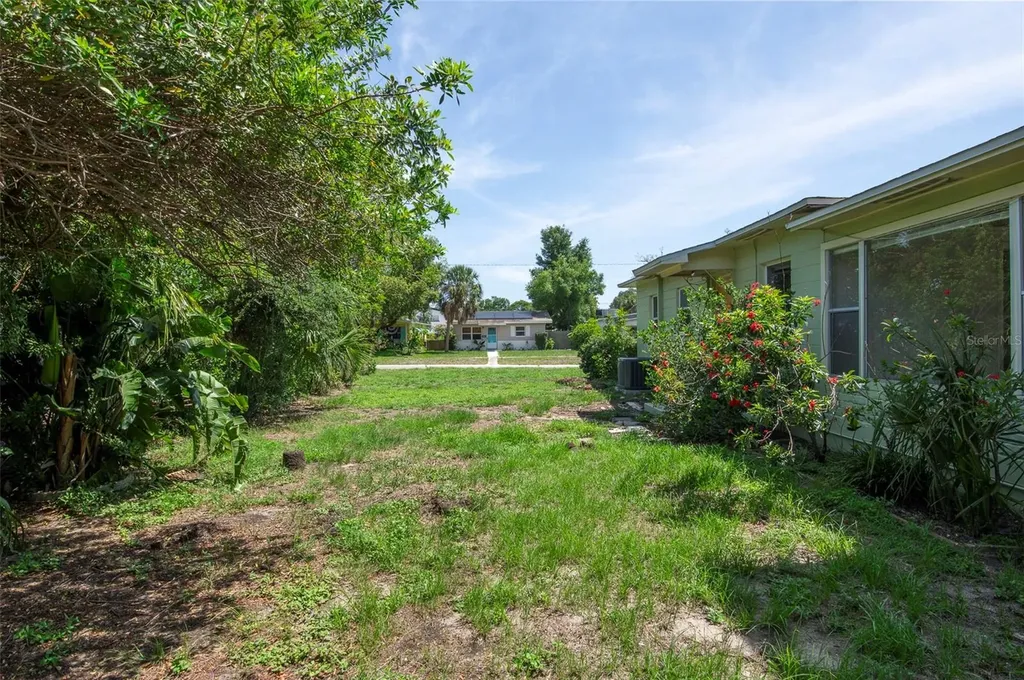 441 57th Street N St Petersburg FL 33710