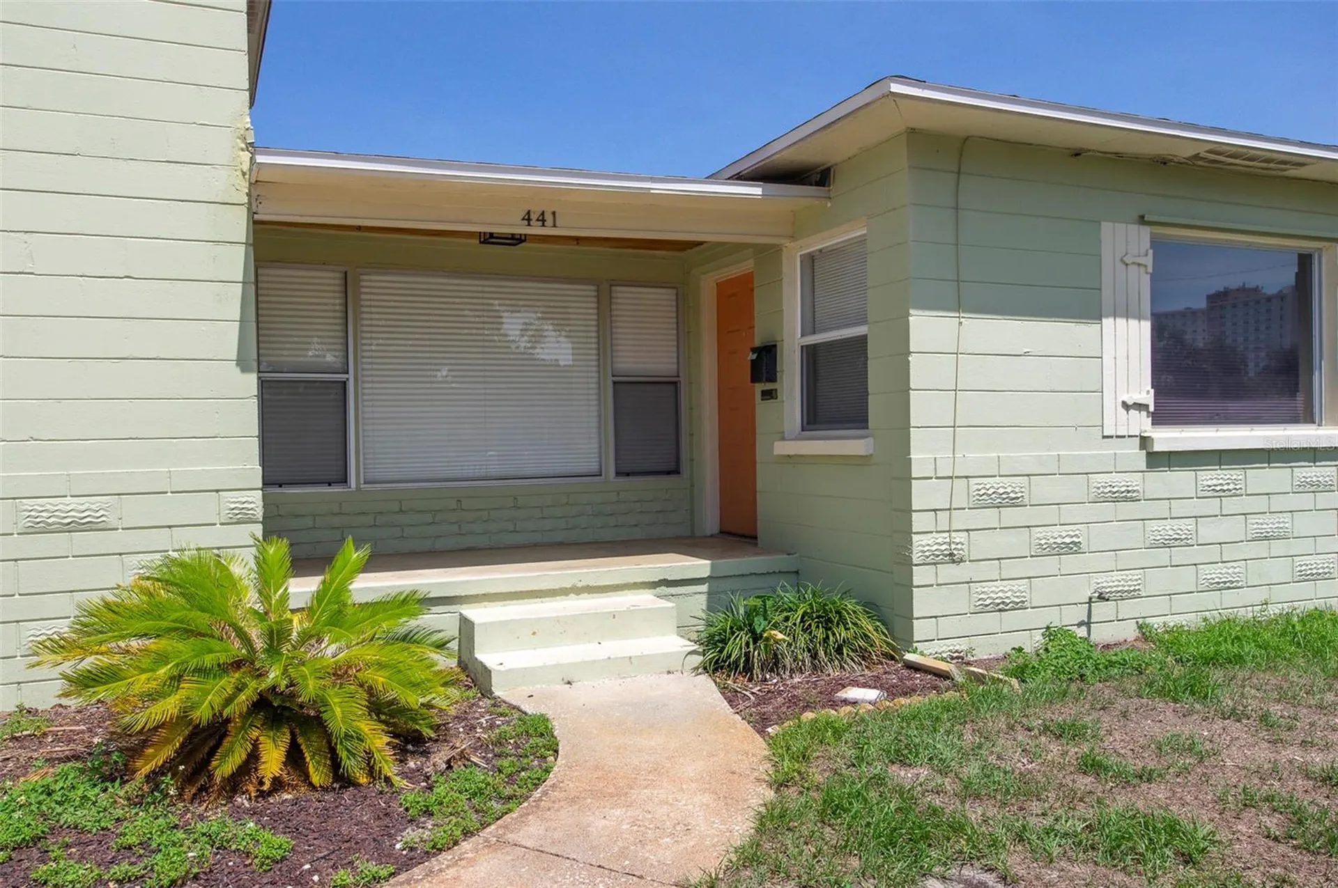 441 57th Street N St Petersburg FL 33710
