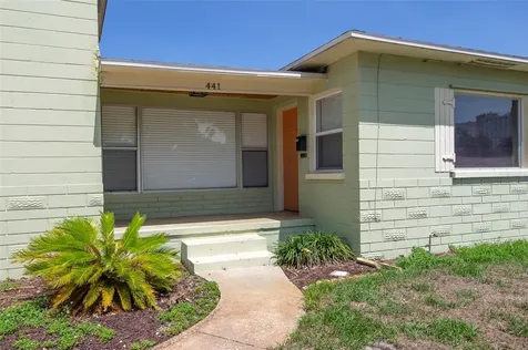 441 57th Street N St Petersburg FL 33710