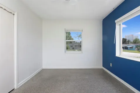 441 57th Street N St Petersburg FL 33710