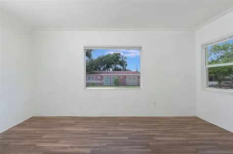 441 57th Street N St Petersburg FL 33710