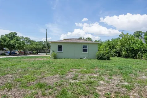 441 57th Street N St Petersburg FL 33710