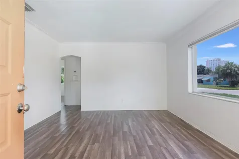 441 57th Street N St Petersburg FL 33710