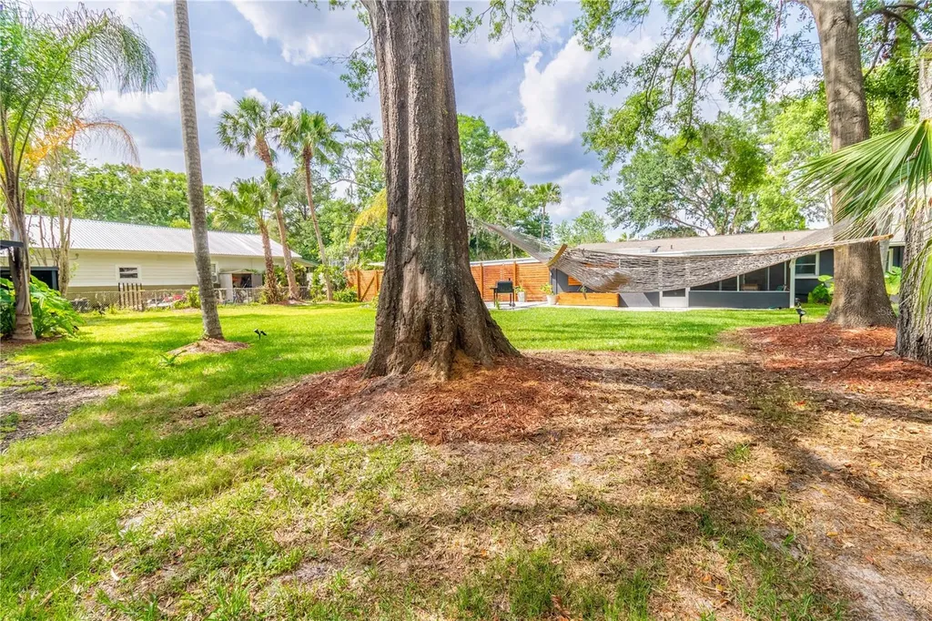 219 S Webb Road Plant City FL 33566