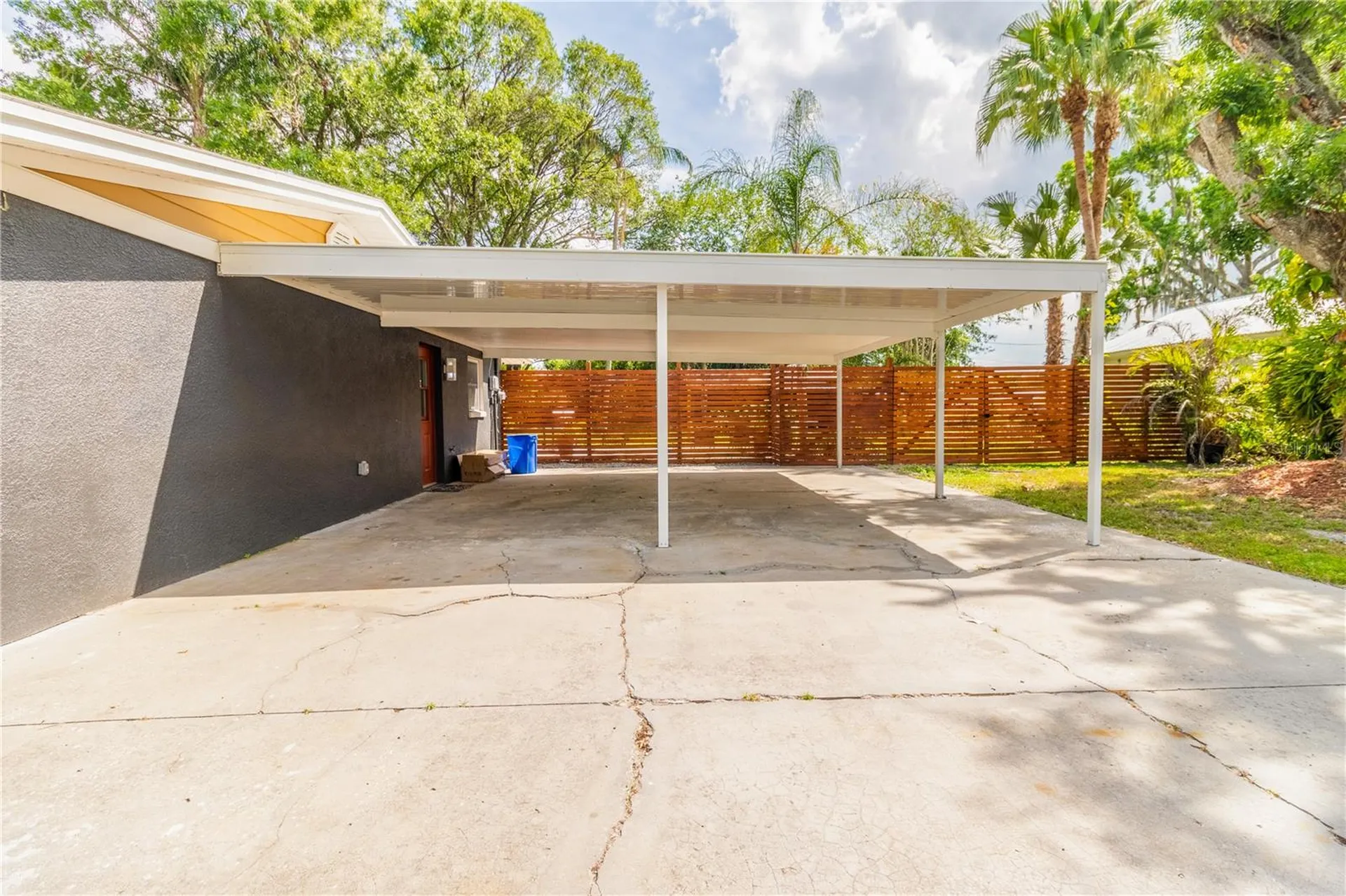 219 S Webb Road Plant City FL 33566