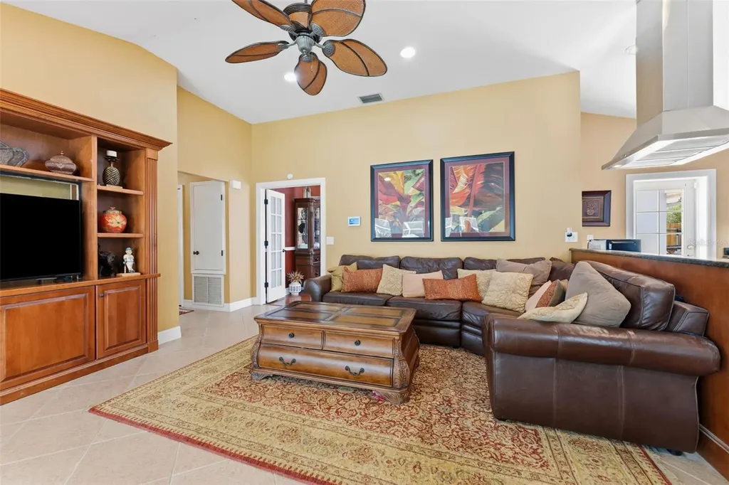 6308 Eaglebrook Avenue Tampa FL 33625