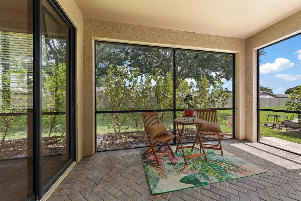 8241 Acadian Lane Seminole FL 33777