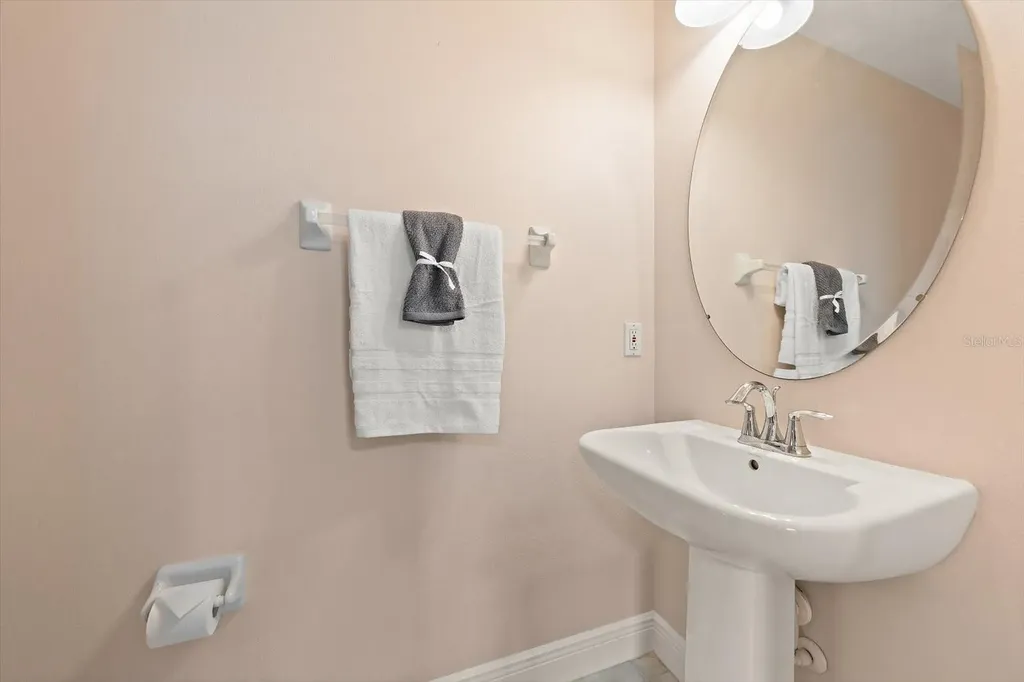 8241 Acadian Lane Seminole FL 33777