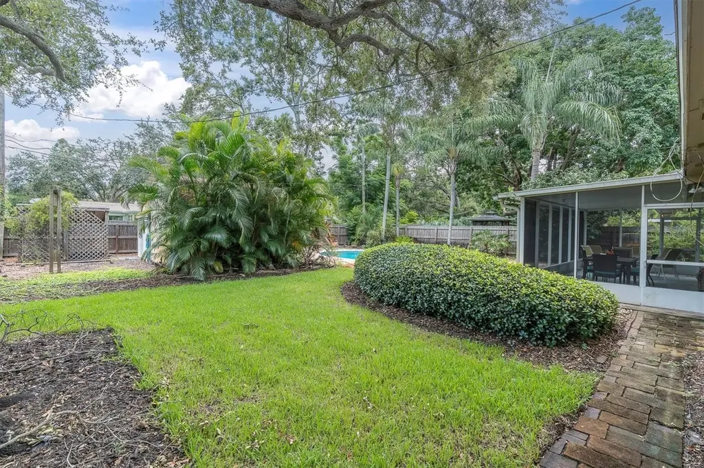 6237 13th Avenue S Gulfport FL 33707