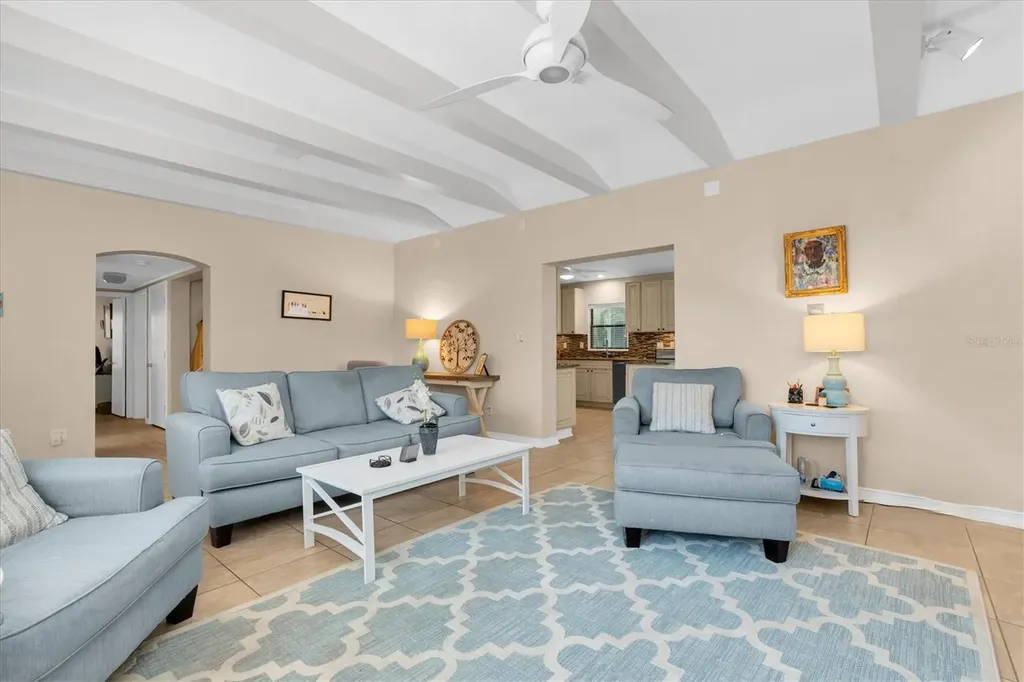 6237 13th Avenue S Gulfport FL 33707