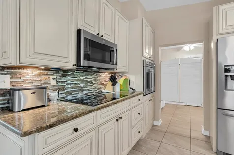 6237 13th Avenue S Gulfport FL 33707