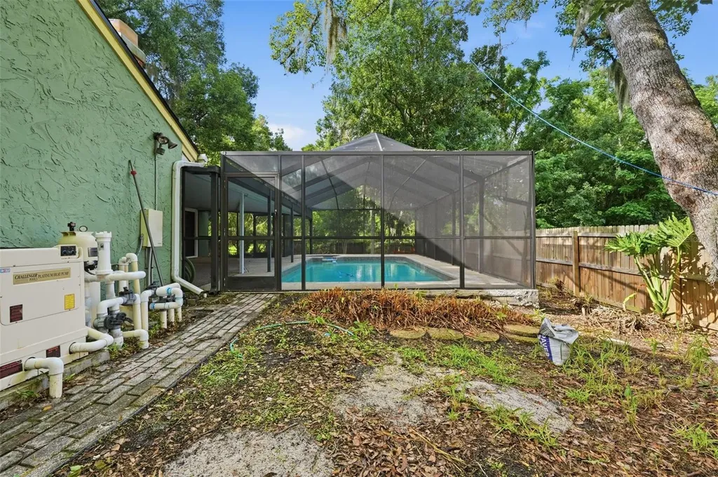 1211 Fairfax S Lakeland FL 33813
