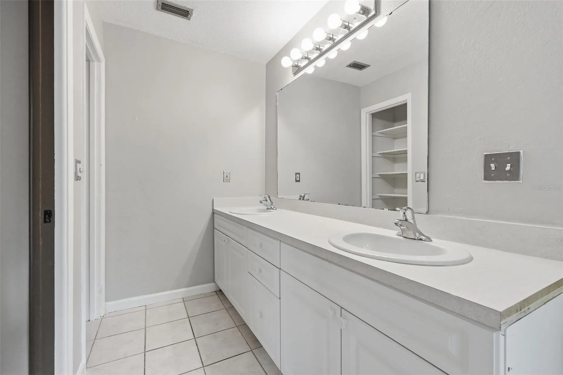1211 Fairfax S Lakeland FL 33813