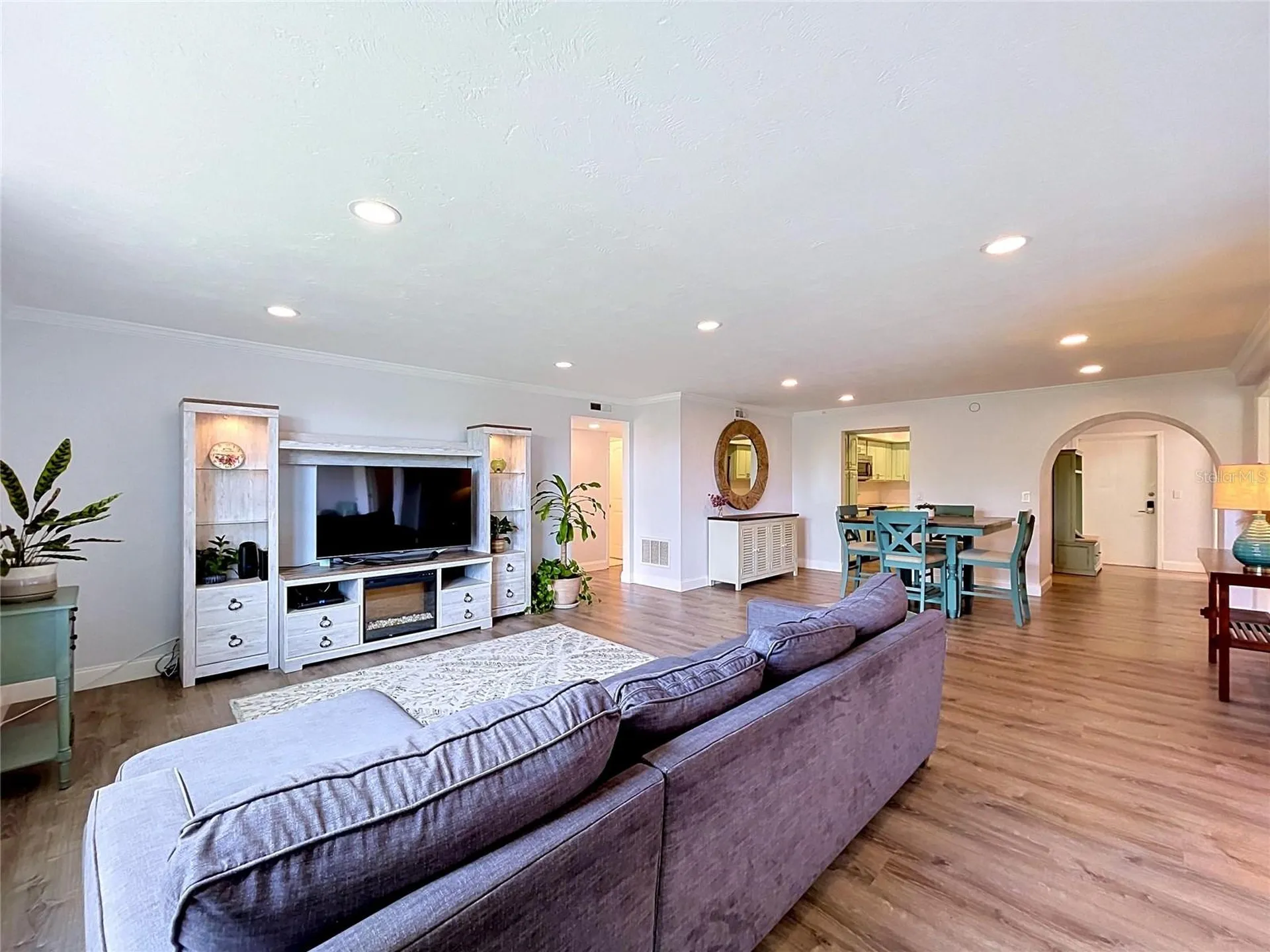 4651 1st Street NE St Petersburg FL 33703