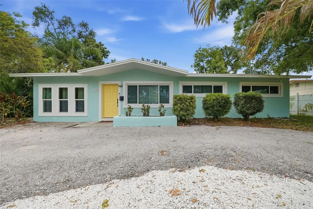 2489 58th Street N St Petersburg FL 33710