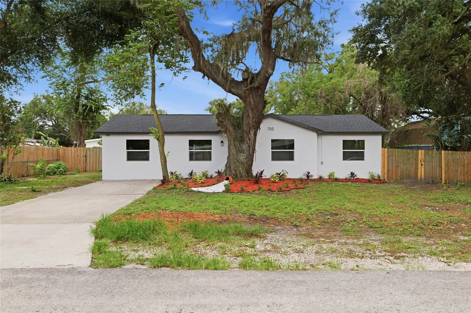 705 E 126th Avenue Tampa FL 33612