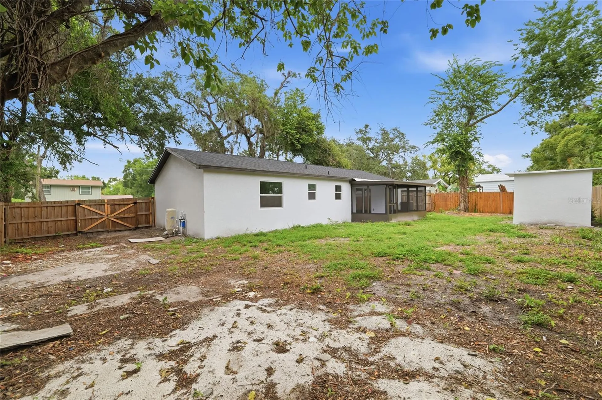 705 E 126th Avenue Tampa FL 33612