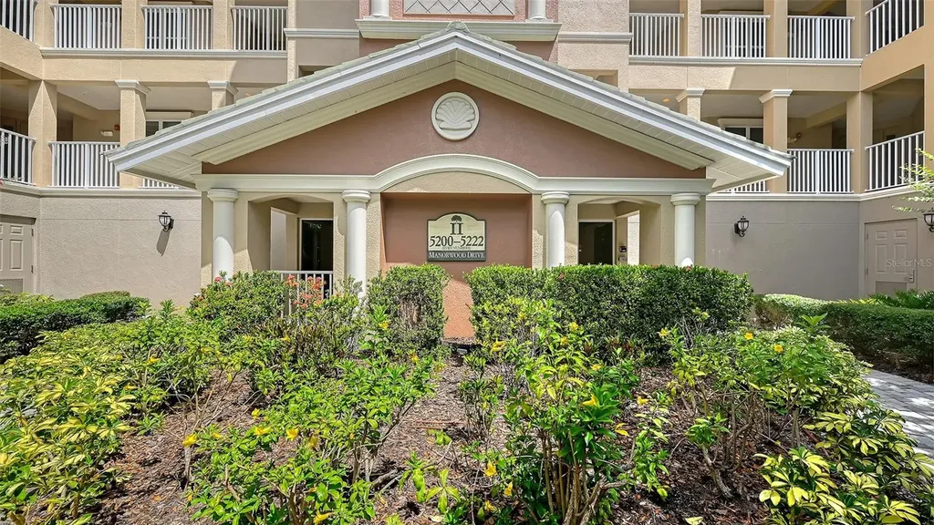 5222 Manorwood Drive Sarasota FL 34235