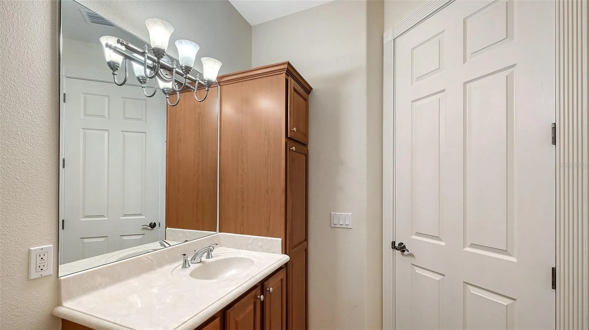 5222 Manorwood Drive Sarasota FL 34235