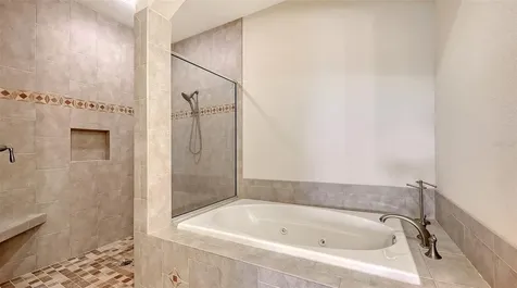 5222 Manorwood Drive Sarasota FL 34235