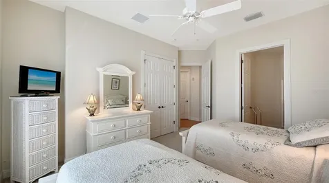 5222 Manorwood Drive Sarasota FL 34235
