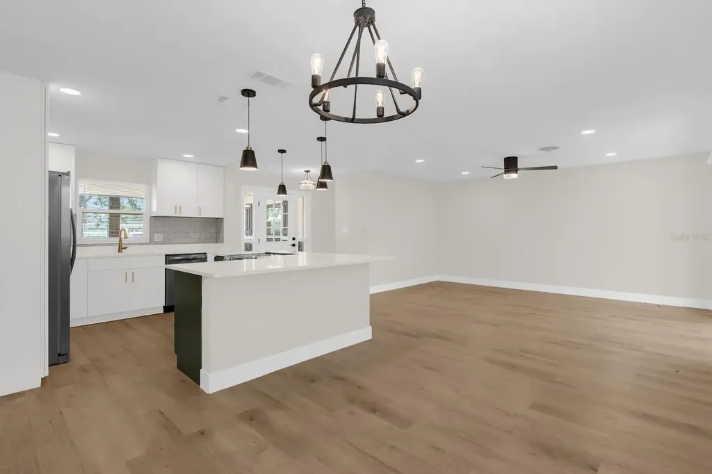 1010 Linton Avenue Orlando FL 32809
