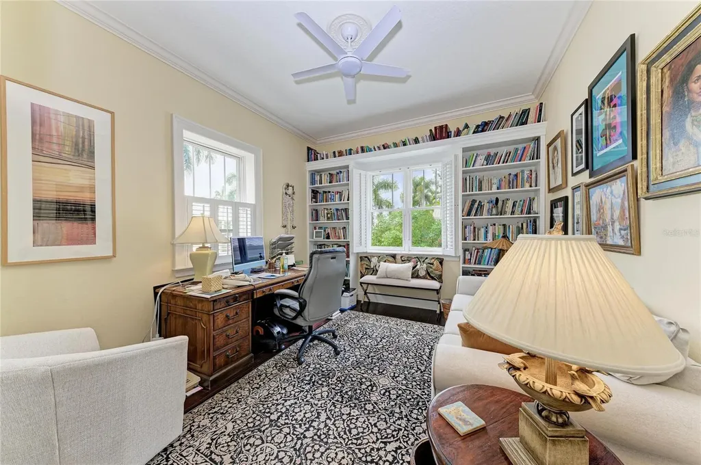 793 Jungle Queen Way Longboat Key FL 34228