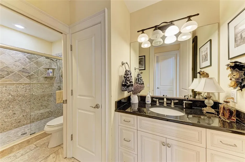 793 Jungle Queen Way Longboat Key FL 34228