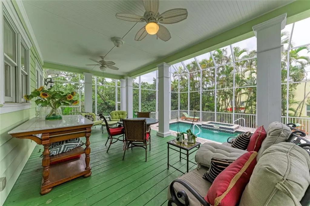 793 Jungle Queen Way Longboat Key FL 34228