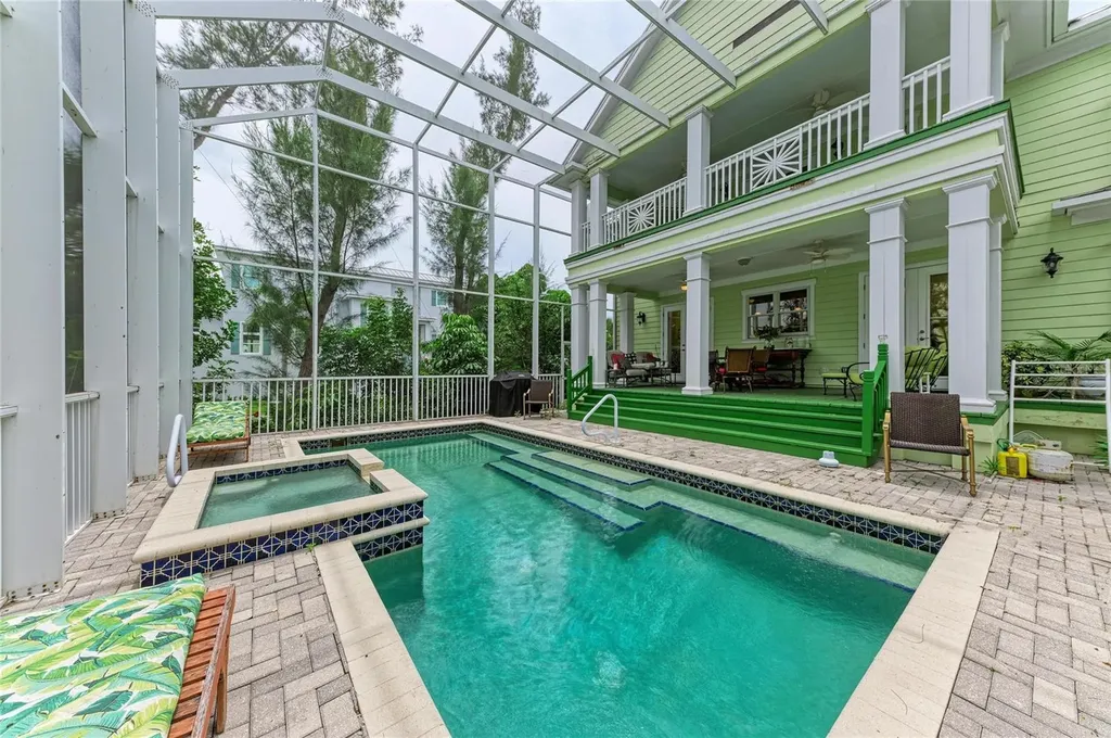 793 Jungle Queen Way Longboat Key FL 34228